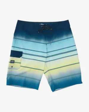 Boy's All Day Stripe Pro