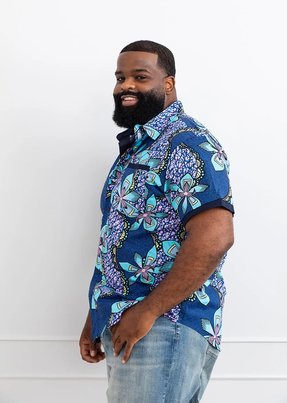 Deion Men's African Print Short Sleeve Button-Up Shirt (Light Blue Pink Iris)