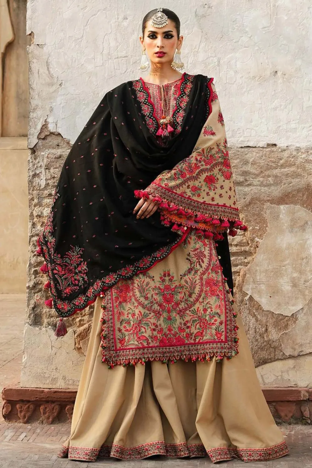 Dhanak 3PC Embroidered Q0243