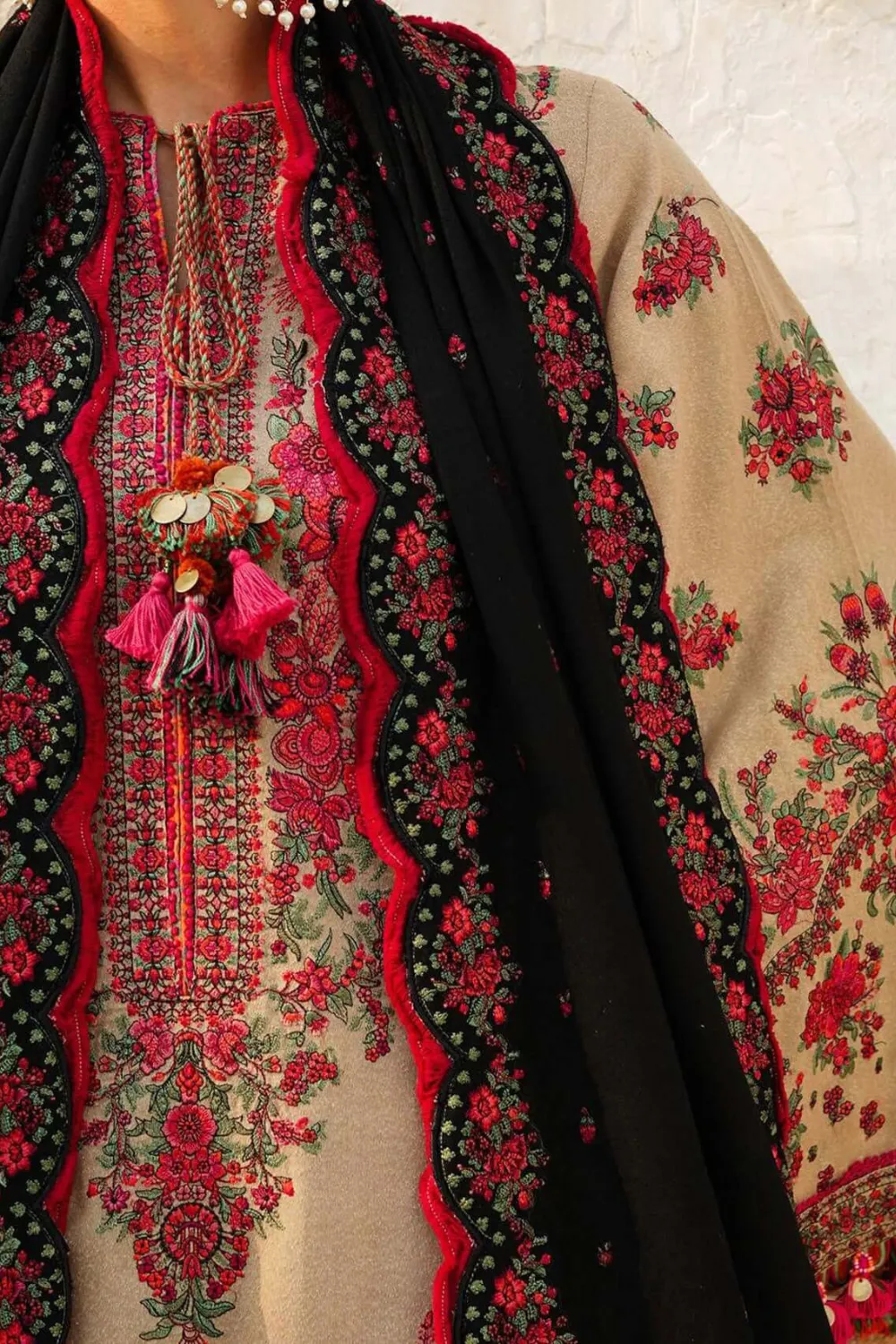 Dhanak 3PC Embroidered Q0243