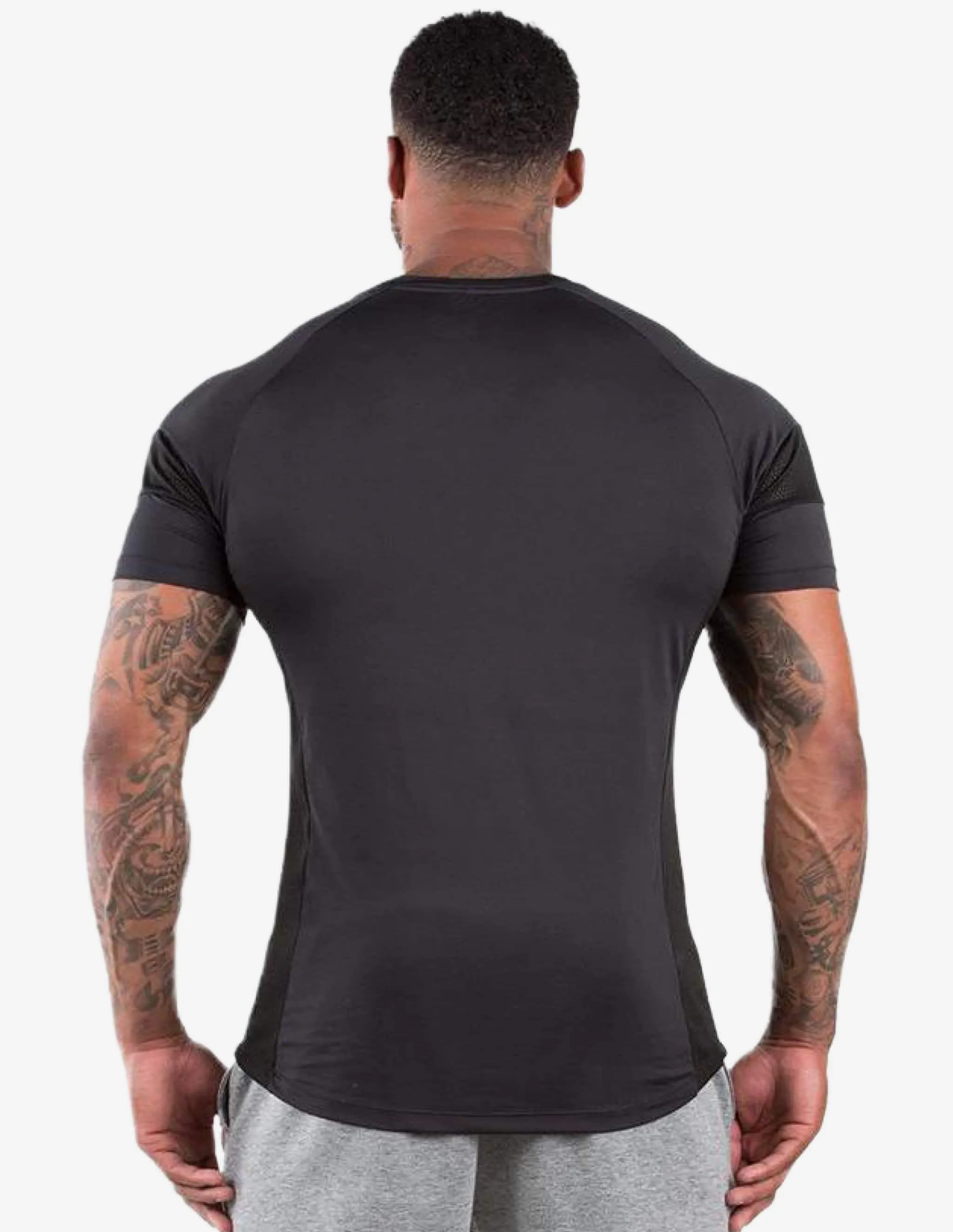 IRON T-SHIRT BLACK