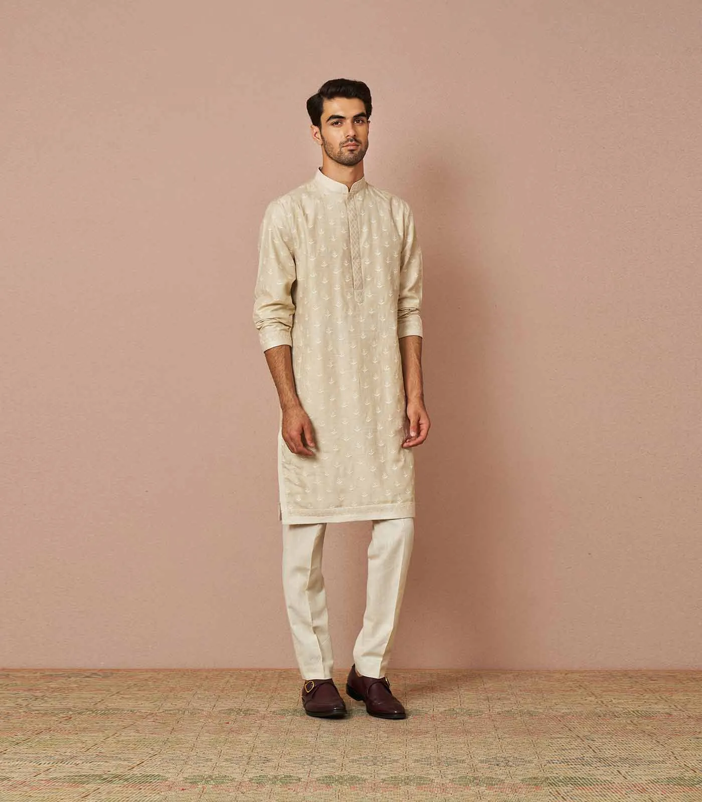 IVORY MATKA SILK EMBROIDERED KURTA SET