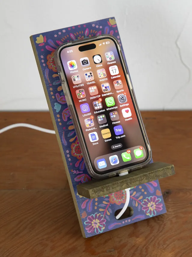 Natural Life Wooden Phone Stand