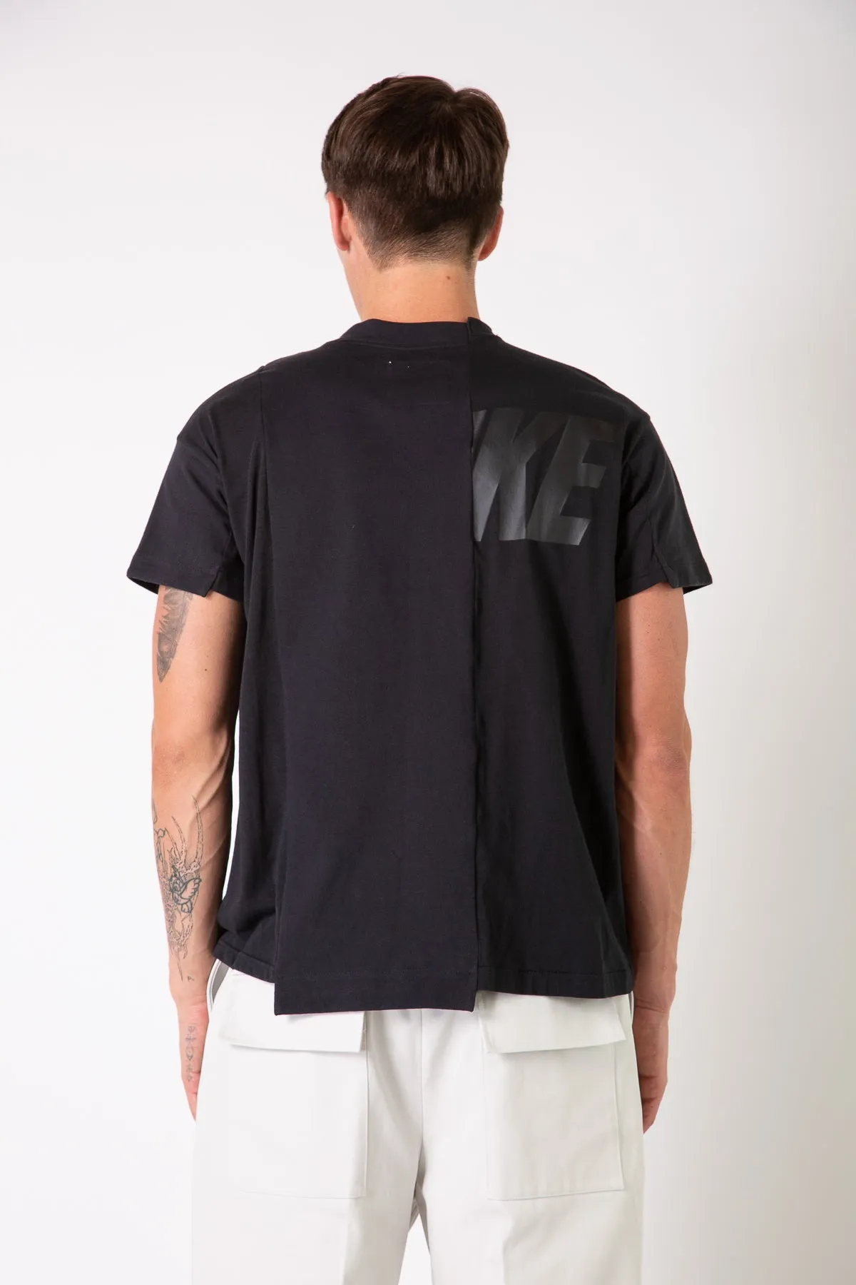 NIKE X SACAI | NRG CROSSOVER HYBRID TEE