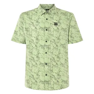 Oakley - Men's Sand Camo Woven Short Sleeve Shirt (FOA404369 9VN)