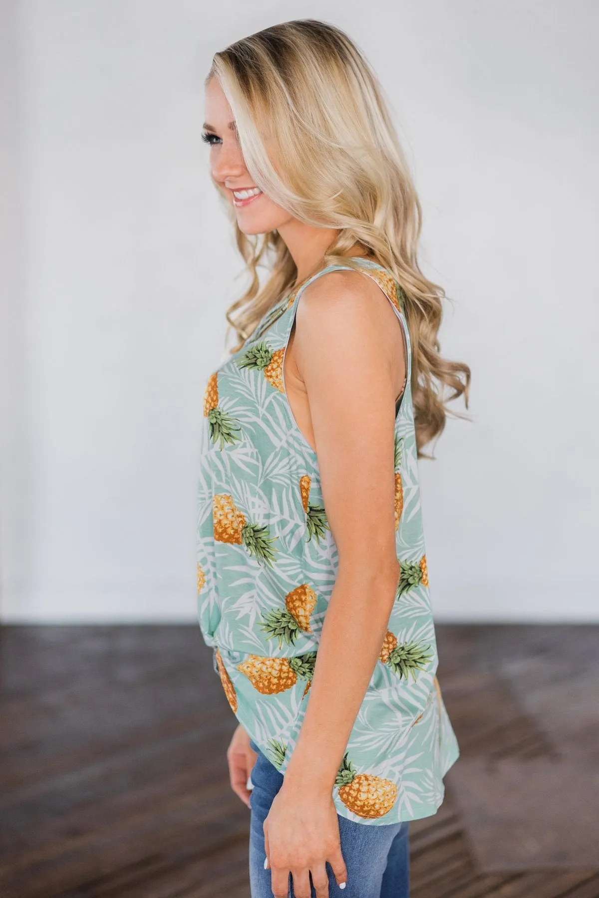 Pineapple Dreams Tank Top - Mint