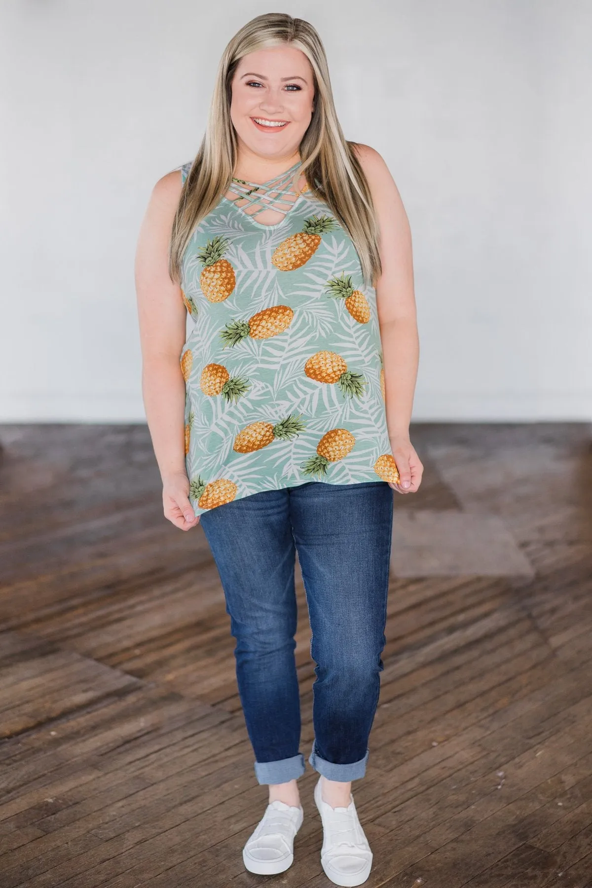 Pineapple Dreams Tank Top - Mint