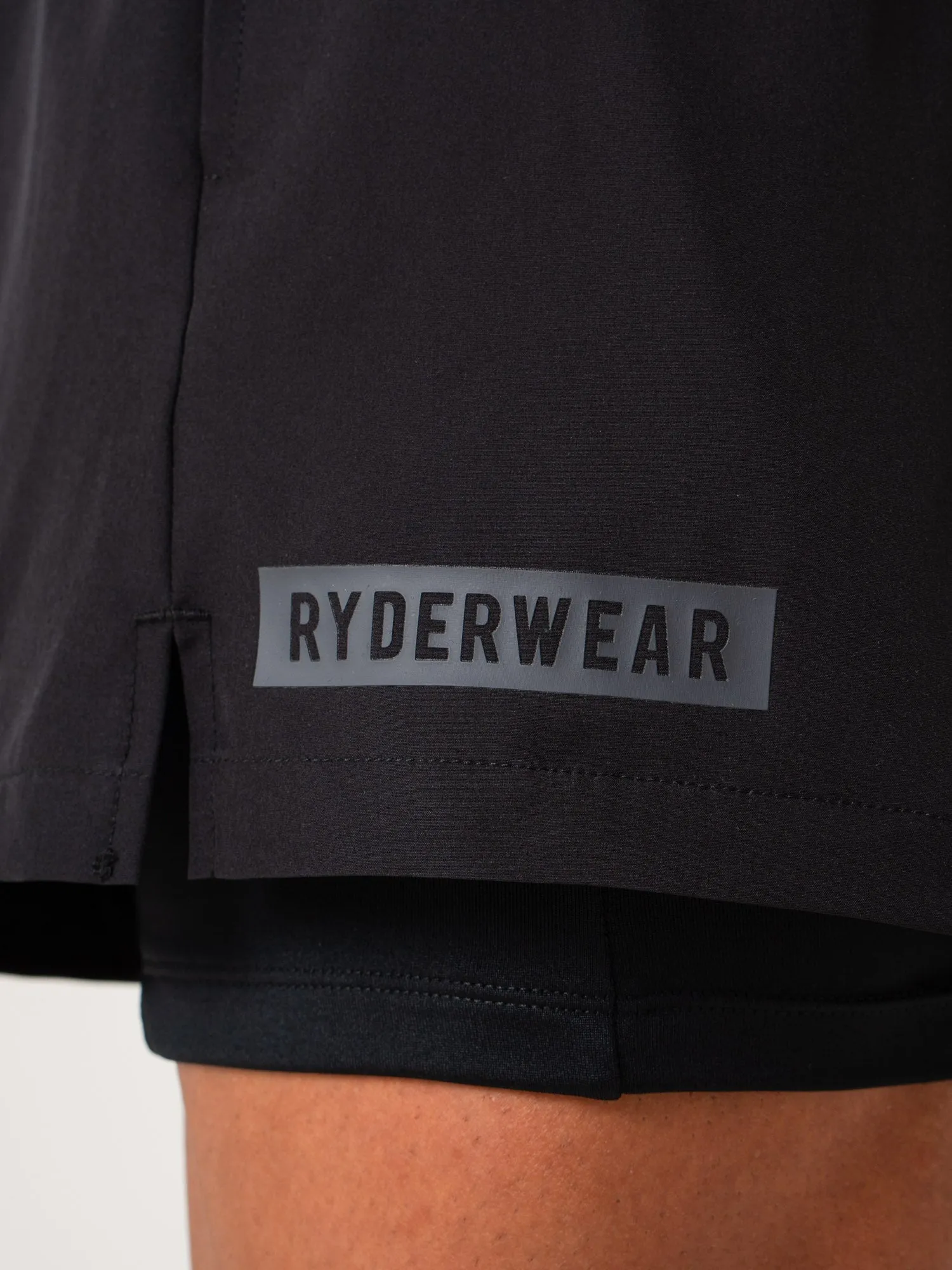 Pursuit 2 In 1 Training Shorts - Black