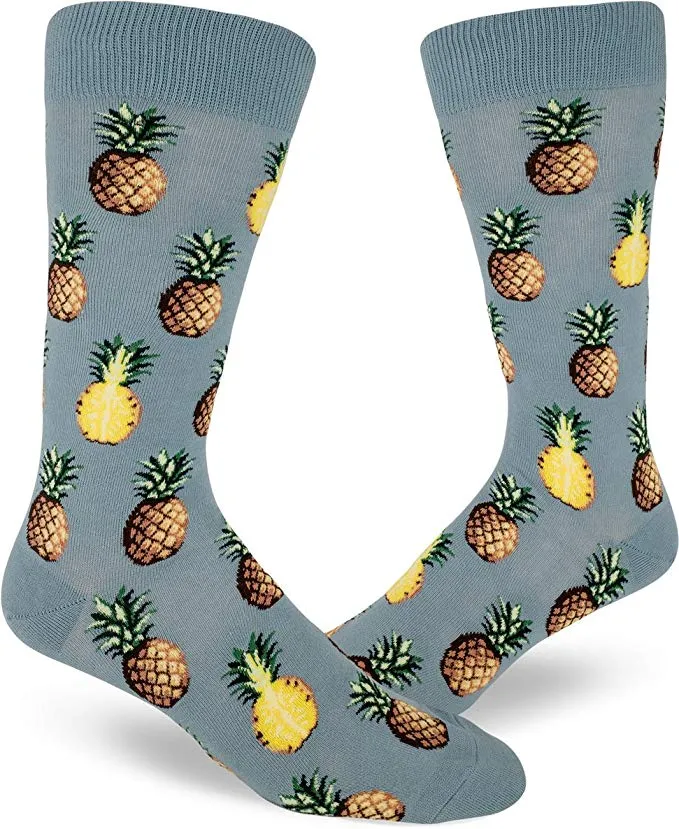 Pursuit of Pineapples Men’s Crew Socks Blue