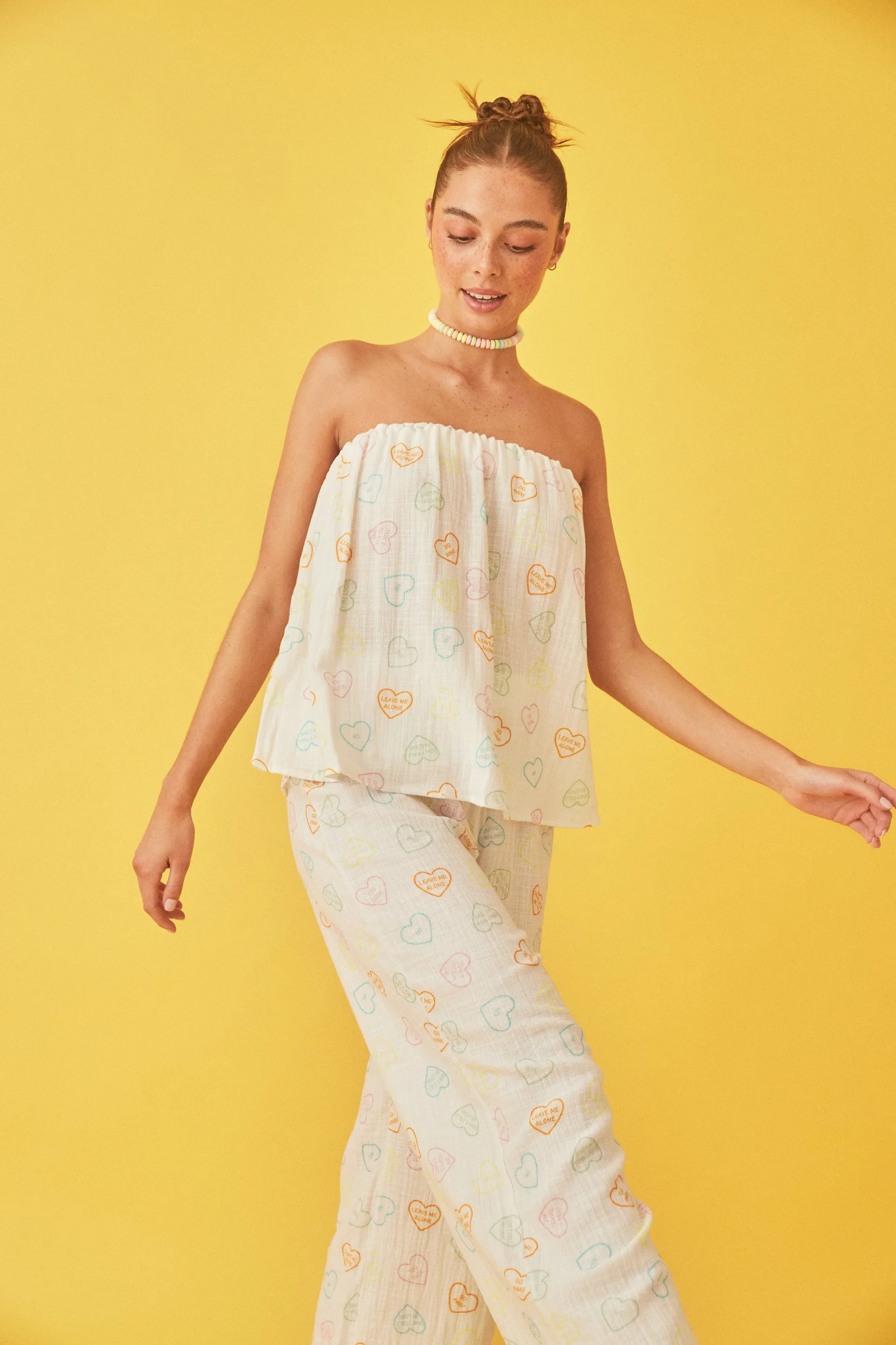 Summi Summi - GAUZE STRAPLESS TOP - MULTI DUMB LOVE PRINT