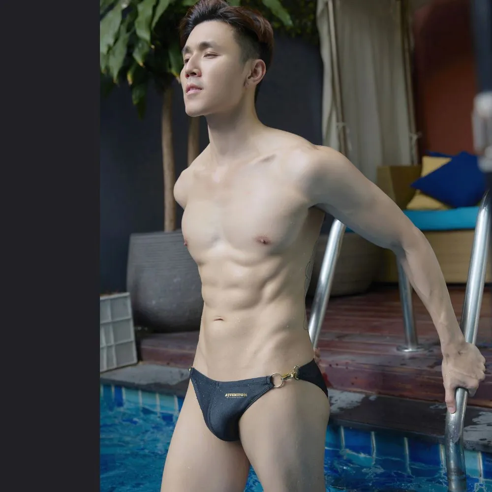 Swim Briefs 阿波羅純色金屬扣環三角泳褲 - 黑色