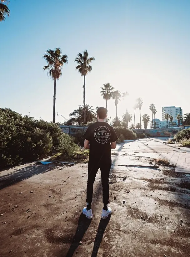 UNIT Global Mens Tee